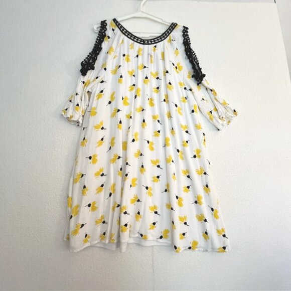 EST. 1946 Cold-shoulder Womens Dress, Size XL (CATO) - Picture 2 of 6